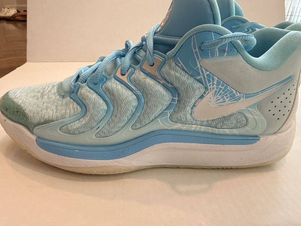Nike KD 17 Christmas Pack Men’s Low Top Lace-Up Athletic Sneaker size men's 9